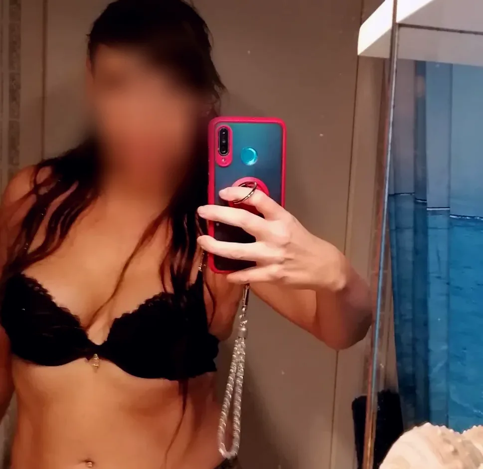Allegra, 36 anni