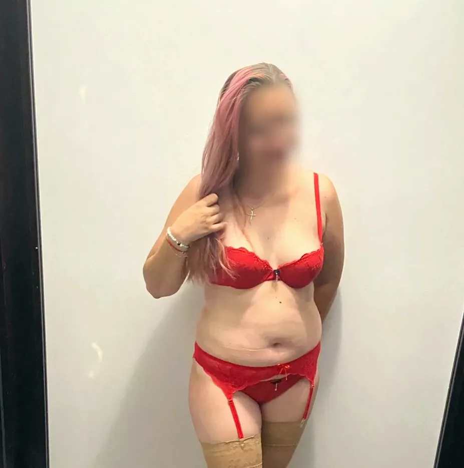 Klaudia, 32 anni